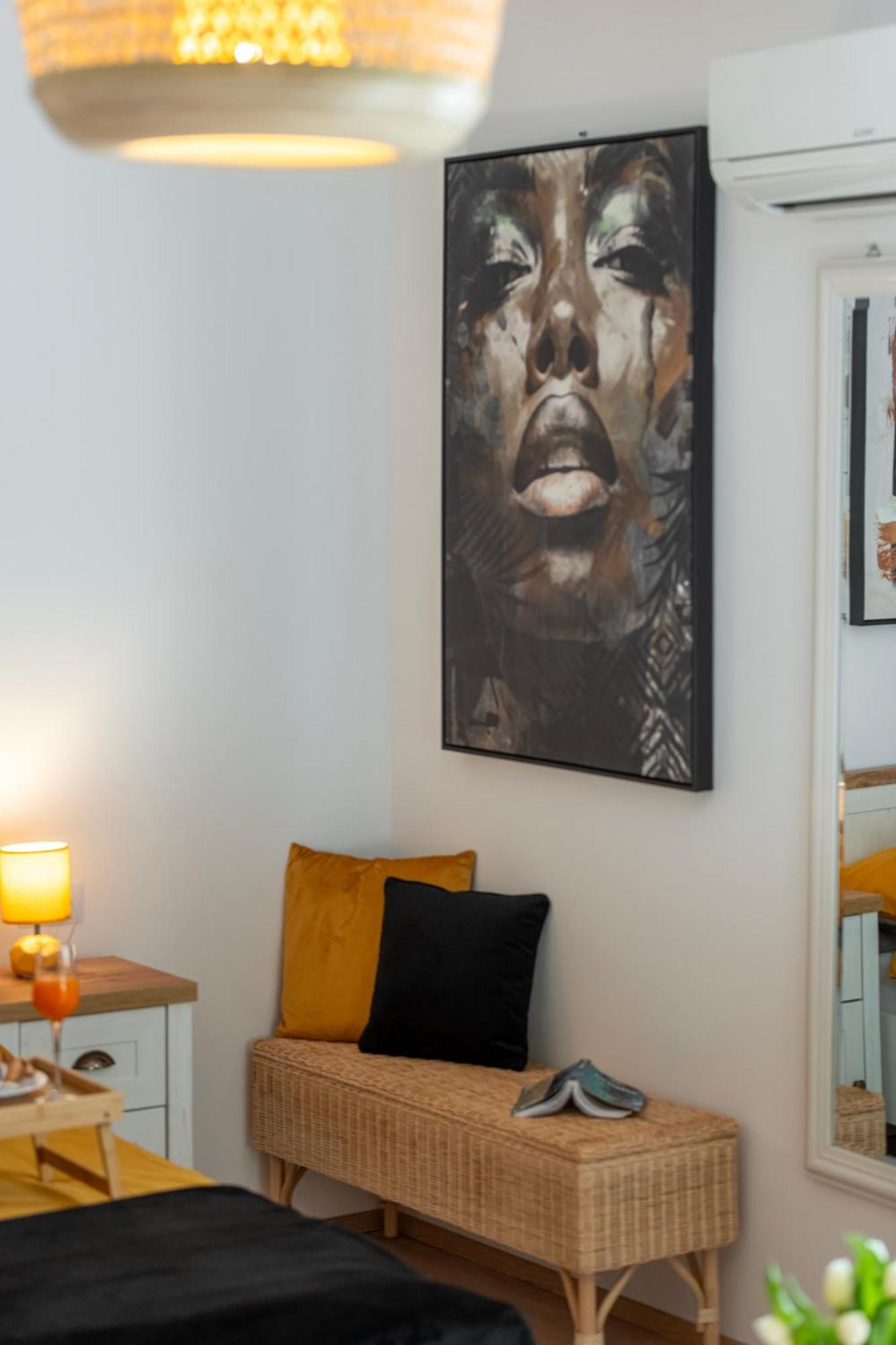 Ira Apartment *